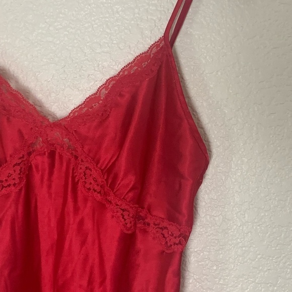 Victoria’s Secret | Red silky lace trim short lingerie size small - Picture 4 of 8